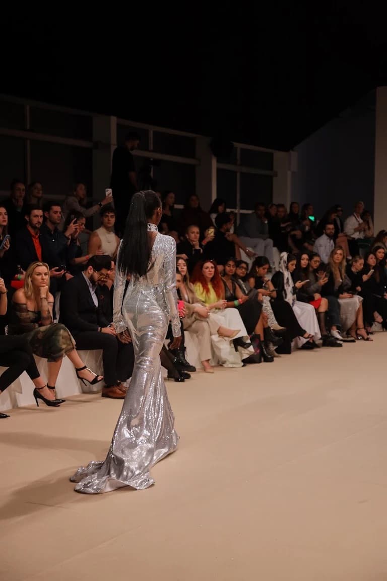 HUMARIFF Art of Living — look 38